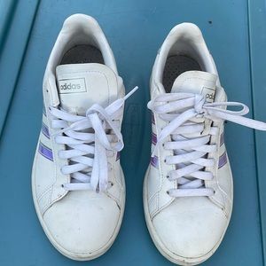 Adidas women’s sneakers